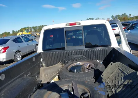 2000 Ford Ranger Xl/Xlt z USA, uszkodzony, nr VIN 1FTYR10CXYPB51987